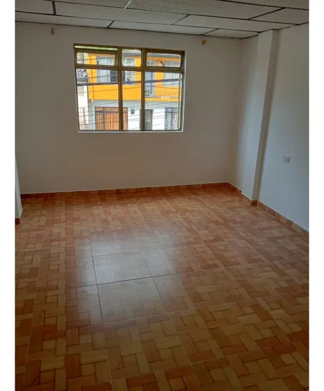 Venta De Casa Con Renta En Aranjuez