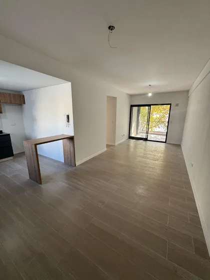 Venta De Muy Lindo Ph 4 Ambientes Con Terraza A Estrenar En Villa Devoto.