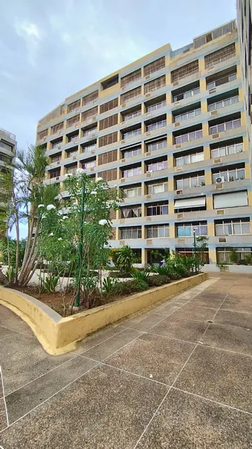 Apartamento Ph De Dos Niveles, En Esquina En Edif Los Geranios, Maneiro