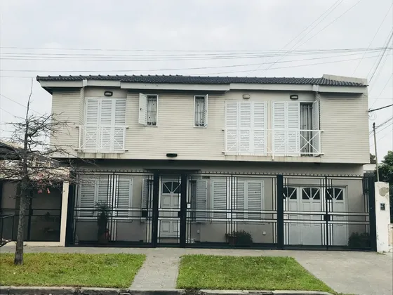 Duplex De 4 Ambientes Martin Coronado