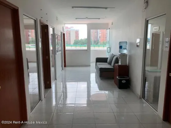 Edificio  En  Renta En Tlalpan, Isidro Fabela, Blvd. Adolfo Ruiz Cortinez Am. 25-433
