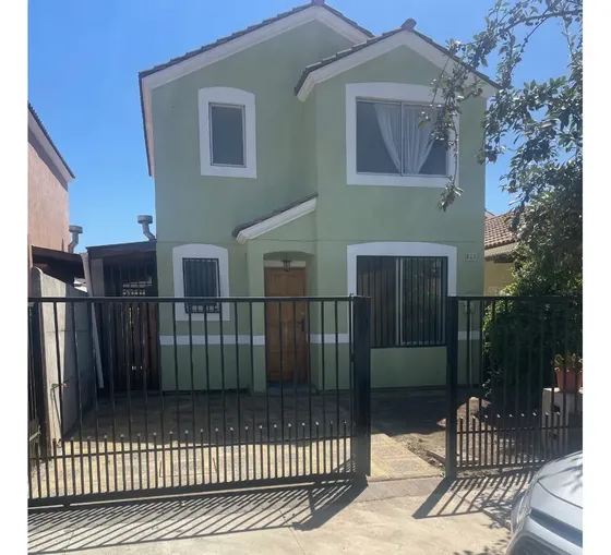 Acogedora Casa En Sector Residencial