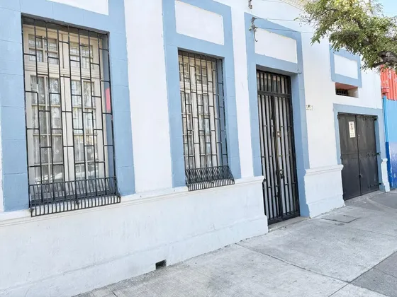 Metro Ñuble 5hab 2ba Casa Comerc