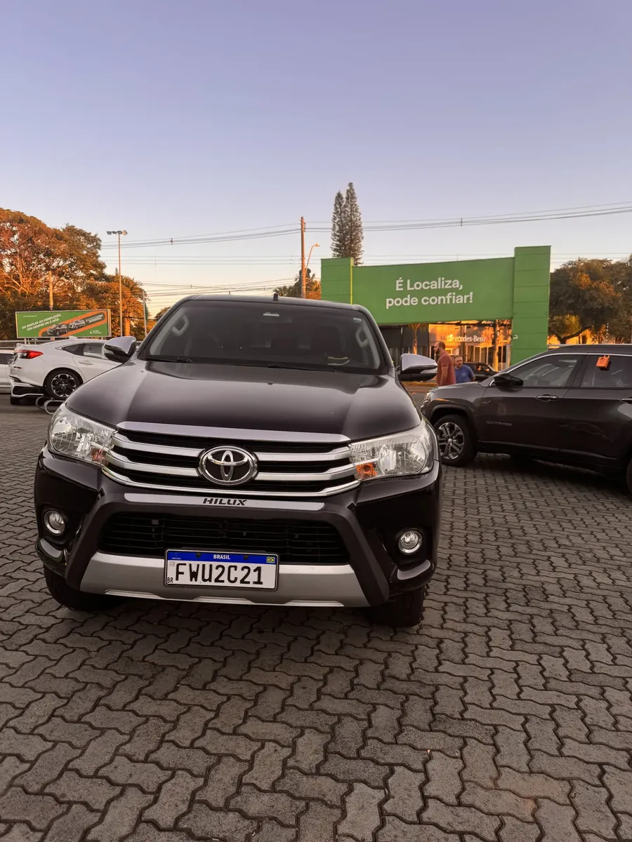 Toyota Hilux 2017 2.8 Tdi Srv Cab. Dupla 4x4 Aut. 4p — foto 3