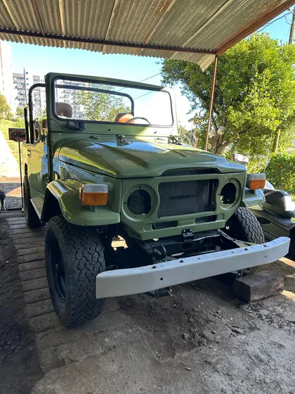 Toyota Land Cruiser 4.2 Fj40