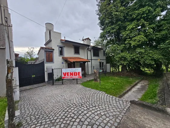 Hermosa Casa En Venta Crisóstomo 3700 - Parque Guillermina 