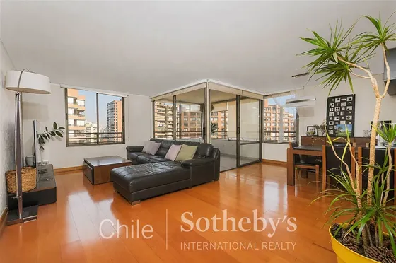 Departamento En Venta De 4 Dorm. En Las Condes