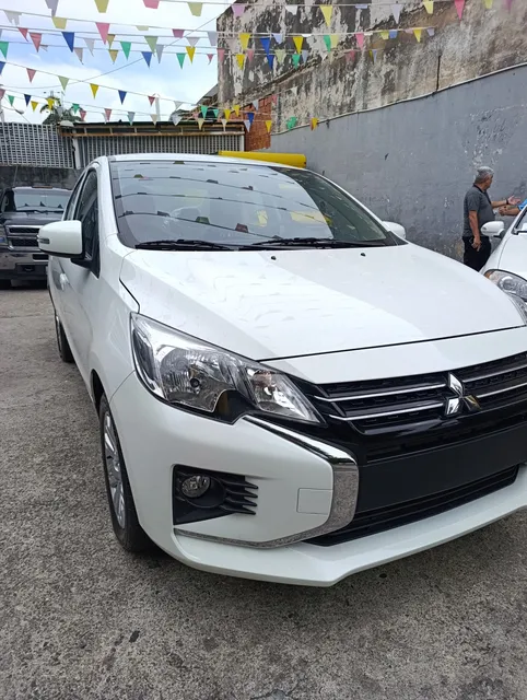 Mitsubishi Attrage Automatico