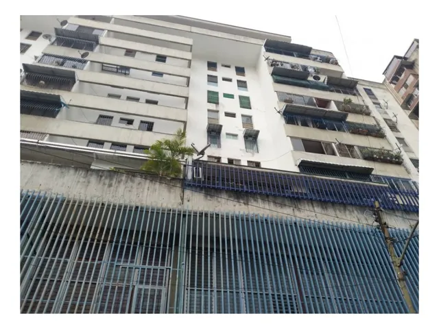 Espectacular Penthouse En Venta En La Candelaria (yq)