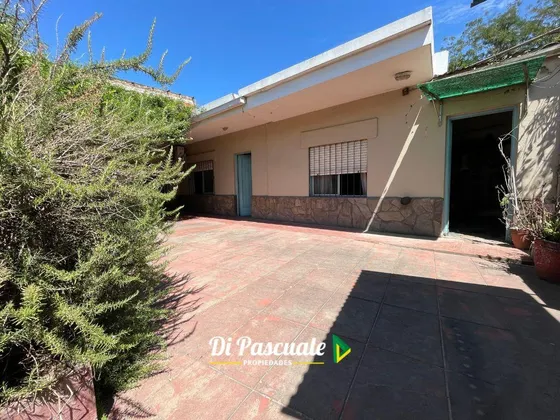 Venta Apto Crédito Hipotecario Ph 3 Ambientes Con Patio Y Cochera - Moreno Norte (ruta 23)