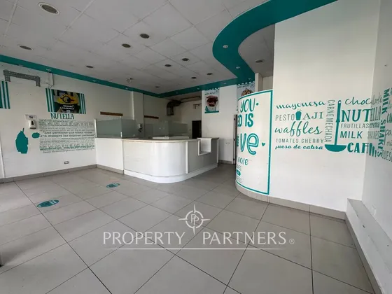 Local Comercial En Segundo Nivel En Barrio Brasil