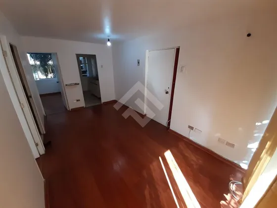 Departamento En Arriendo De 2 Dorm, 1 Baño, Providencia