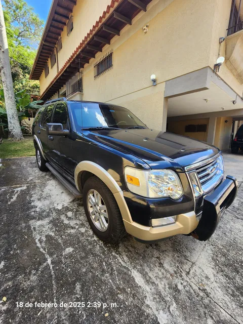 Ford Explorer Eddie Bauer