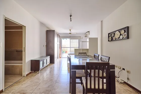 Monoambiente Con Gran Patio Moderno Y Luminoso En Villa Pueyrredon  -oportunidad Unica-