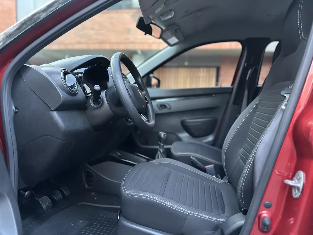 Renault Kwid ICONIC64011424483073125