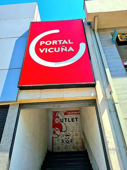 Excelente Local Comercial En El Corazón De La Florida
