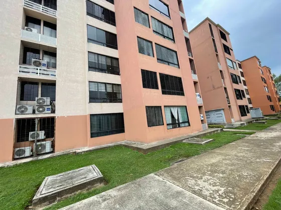 Mp Apartamento En Valle Topacio Planta Baja Obra Blanca