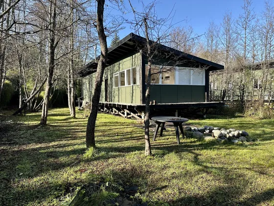 Venta De Casa Moderna En Villa La Angostura  2 Suites, Naturaleza, Vistas Y Arroyo En Las Balsas