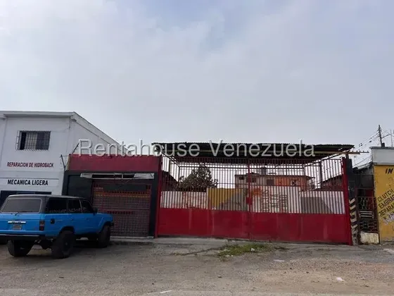 Yolmar Mendoza Vende Amplio Terreno En Zona Muy Cotizada En Centro De Barquisimeto, Con Alto Trafico Vehicular Y Peatonal.