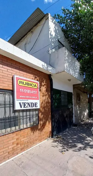 Casa - Ingeniero Adolfo Sourdeaux
