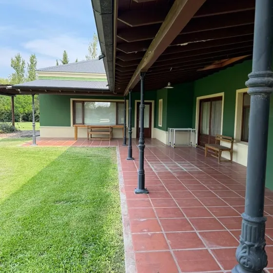 Casa Chacra De 5 Ambientes En Lujan 
