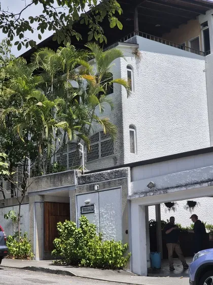 Casa Multifamiliar En Altamira Con 3 Apartamentos Y Terraza