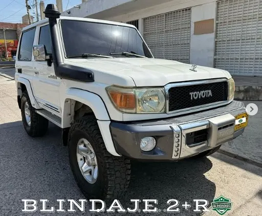 Toyota Land Cruiser 4.0 Grj71