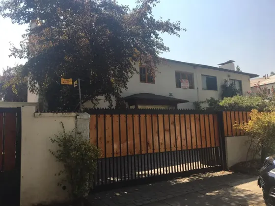 Casa En Venta 3 Dorm. Candelaria Goyenechea. Vitacura