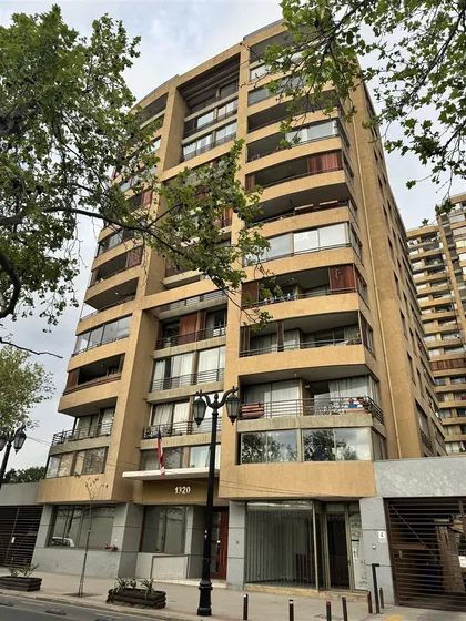 Departamento En Venta De 3 Dorm. En Santiago