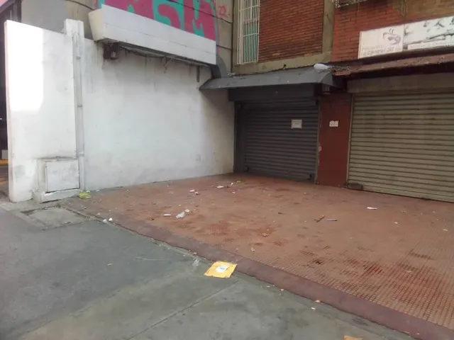 Se Alquila Local 16m2 Av Lecuna