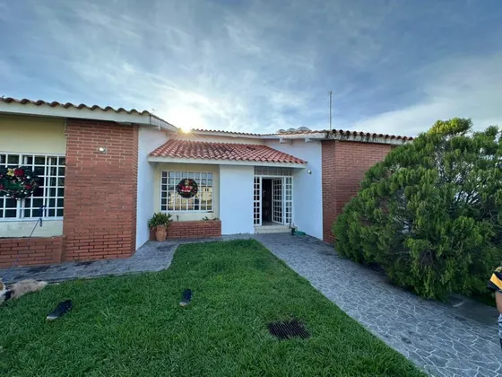 Casa Real Bienes Raices, Vende Casa En Ubanización San Miguel 1ra Etapa,