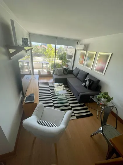 Departamento En Venta De 2 Dorm. En Las Condes