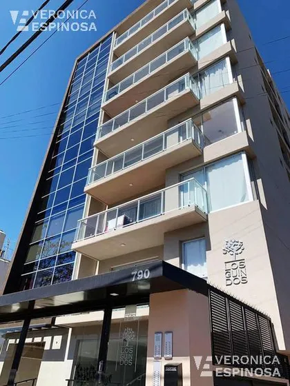 Departamento De Un Ambiene Con Cochera, En Venta. Ituzaingo. Entrega Inmediata.