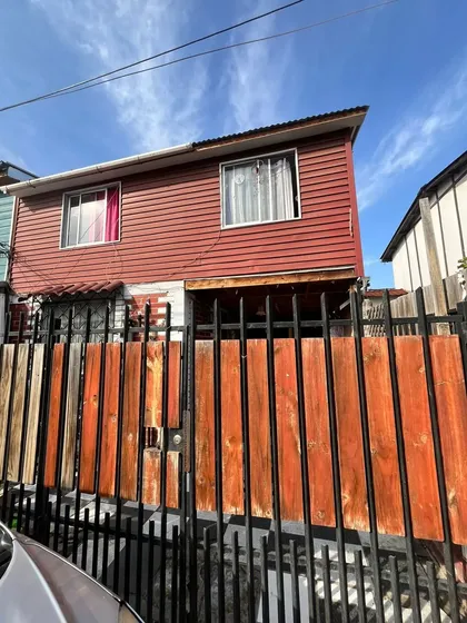 Casa En Venta Entre El Medeiro Y Avenida El Peral