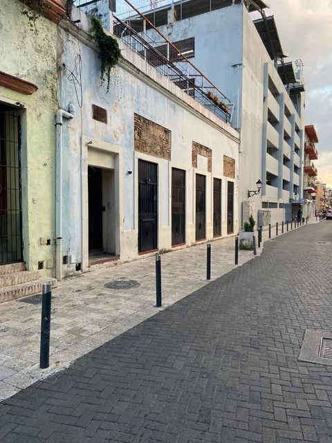 Propiedad En La Zona Colonial De 650 M2 Ideal Para Hotel, Restaurante 