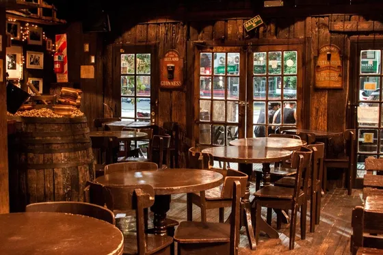 Venta  Fondo De Comercio  1 Bar Irlandes Y Cerveceria Y 1 Fabrica De Cerveza Oportunidad!