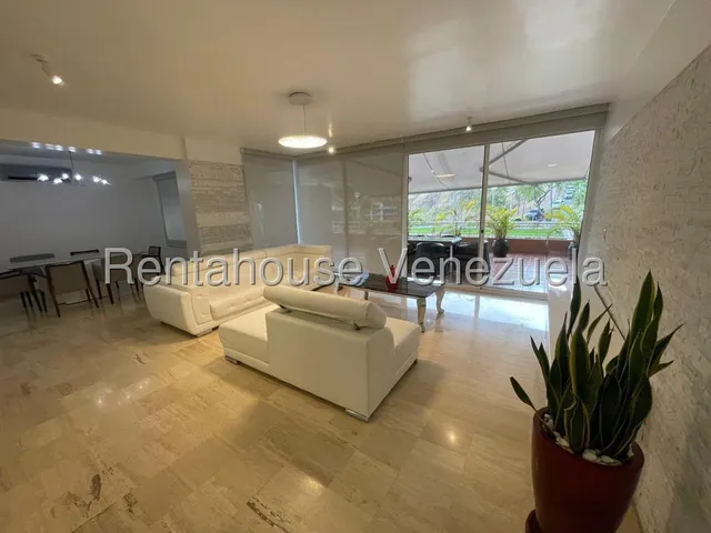 ¡¡esplendido Y Espectacular Pb Con Una De Las Mejores Distribuciones De La Zona, Excelente Urbanización Privilegiada!! - Lomas Del Sol - Luis Gomez - Mls #25-17509