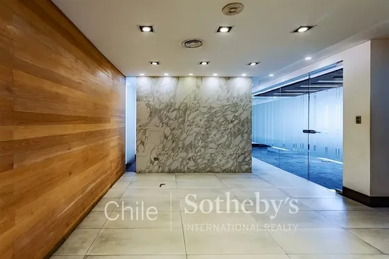 Oficina En Venta Sector Financiero - Vitacura / Providencia