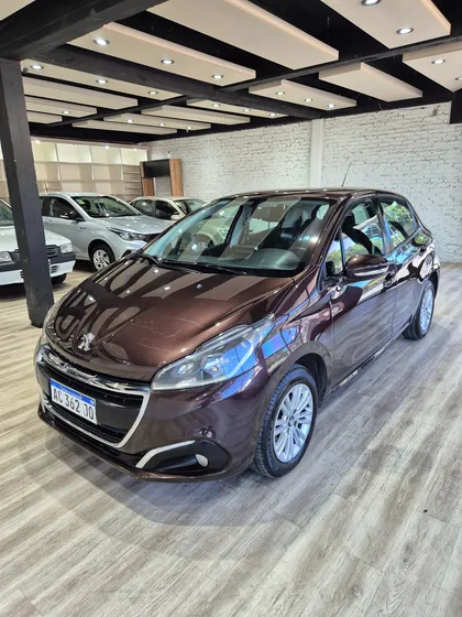 Peugeot 208 Peugeot 208