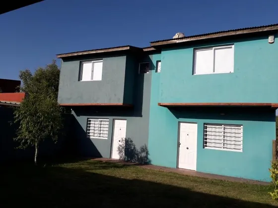 Edificio Comercial En Venta - 6 Dormitorios 4 Baños - 395mts2 - San Clemente Del Tuyú