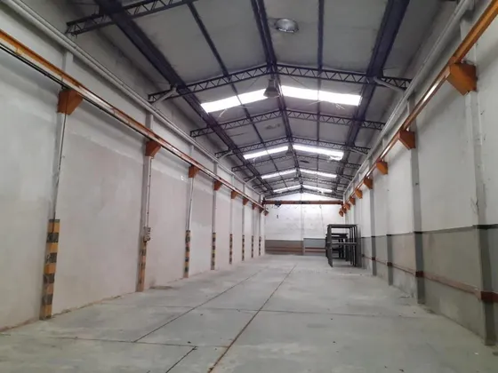 Depósito En Venta - Oficina - 1 Baño - 433mts2 - Avellaneda