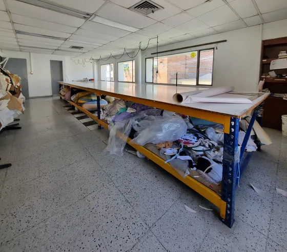 Local O Bodega Comercial Cerca Al Metro Exposiciones