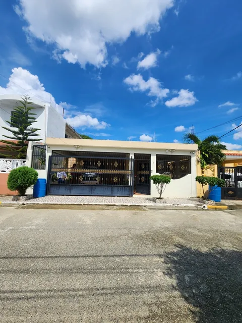 Exclusiva Casa En Venta En Roalva Ii, Hato Nuevo Manoguayabo