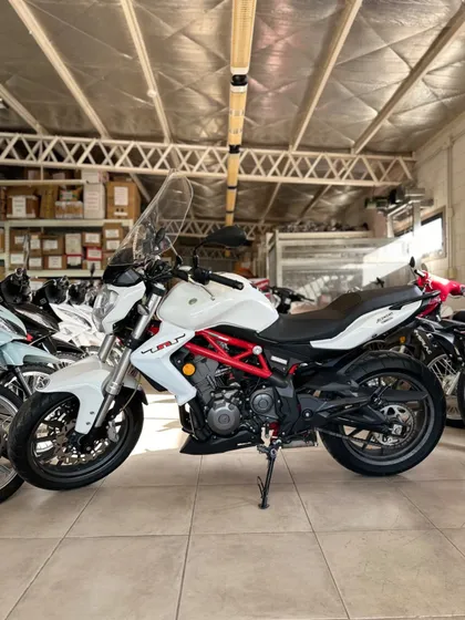 Benelli Tnt 300