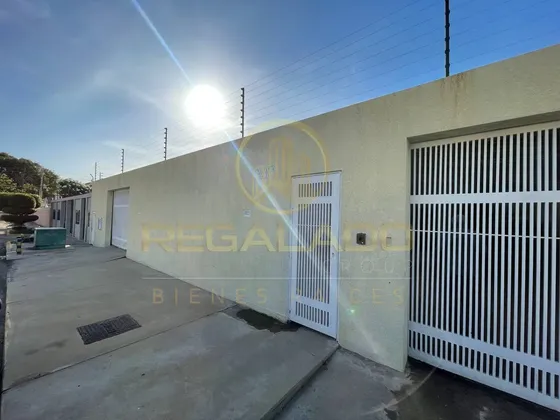 Cv-1990 Zona Norte Casa Sector El Chaparral
