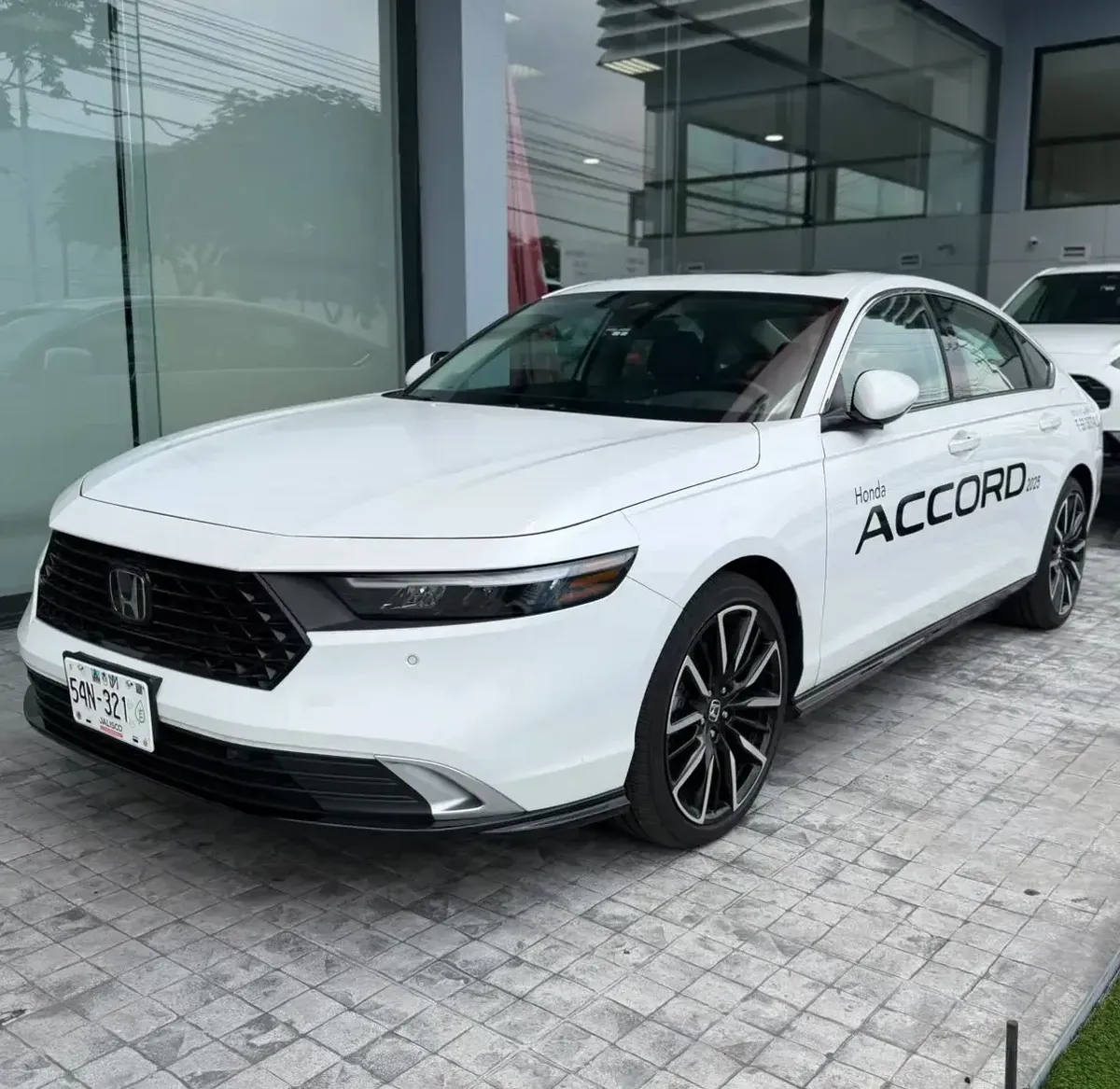 Honda Accord 2025 Touring Hev
