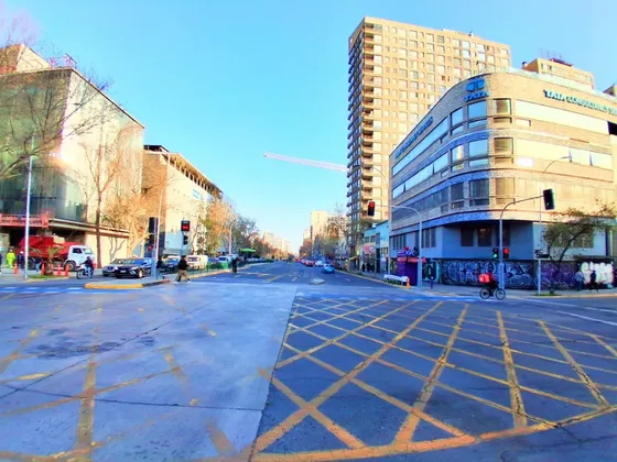 Vive Conectado: Dpto. Con Amplia Terraza, Metro Pque. Bust.