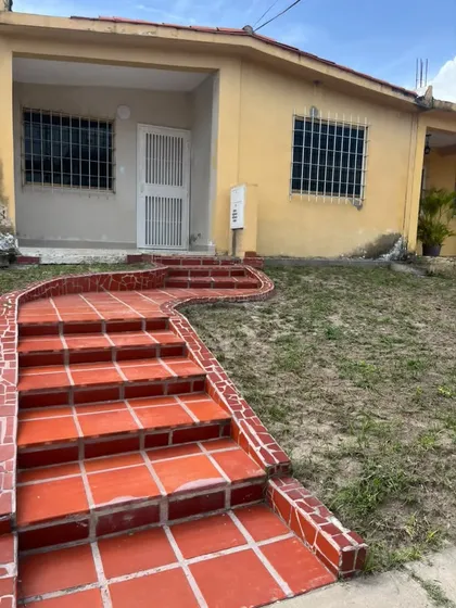 Casa En La Pradera Amplia Moderna