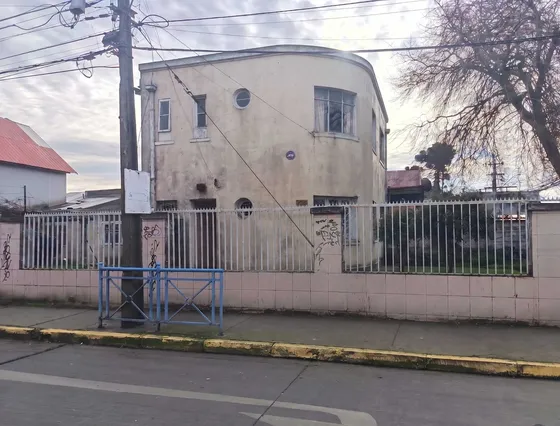 Casa Comercial Amplio Terreno Avda Colón (174777)