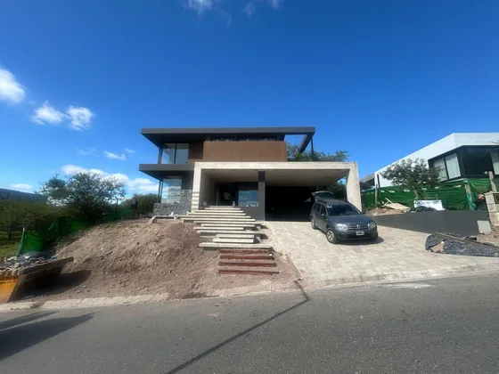 Casa En  Venta  Barrio Privado La Pankana